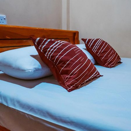 Viveka Inn Guest&Yala Safari Tissamaharama Bagian luar foto